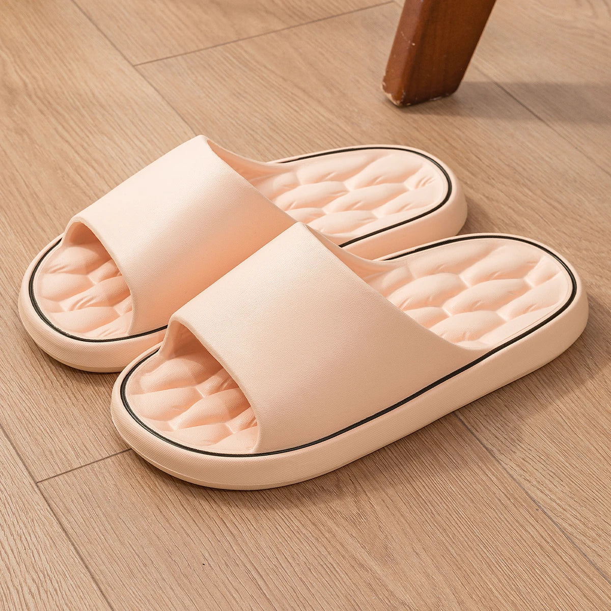 Men Trend New Summer Slippers Soft Non-slip Sole Cloud Sandals for Home Beach Indoor Outdoor
