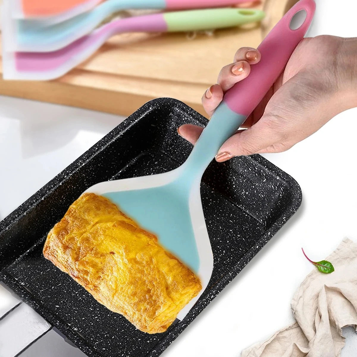 Silicone Spatula Cooking Utensils Beef Meat Egg Kitchen Scraper Wide Pizza Cooking Tools Shovel Non-stick Spatula Color Randomly