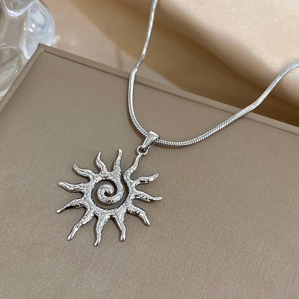Flashbuy Vintage Chic Sun Shaped Pendant Stainless Steel Necklace Statement Golden Fashion Jewlery Gift