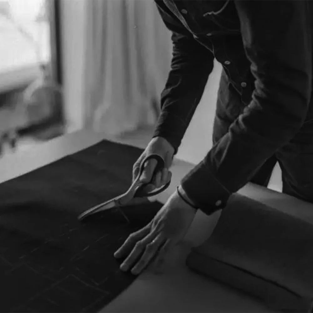 2 Pieces Ivory Men's Groom Tuxedos Shawl Lapel One Button Blazer Black Pants Business Tuxedo Formal Suit for Men Jacket Trousers