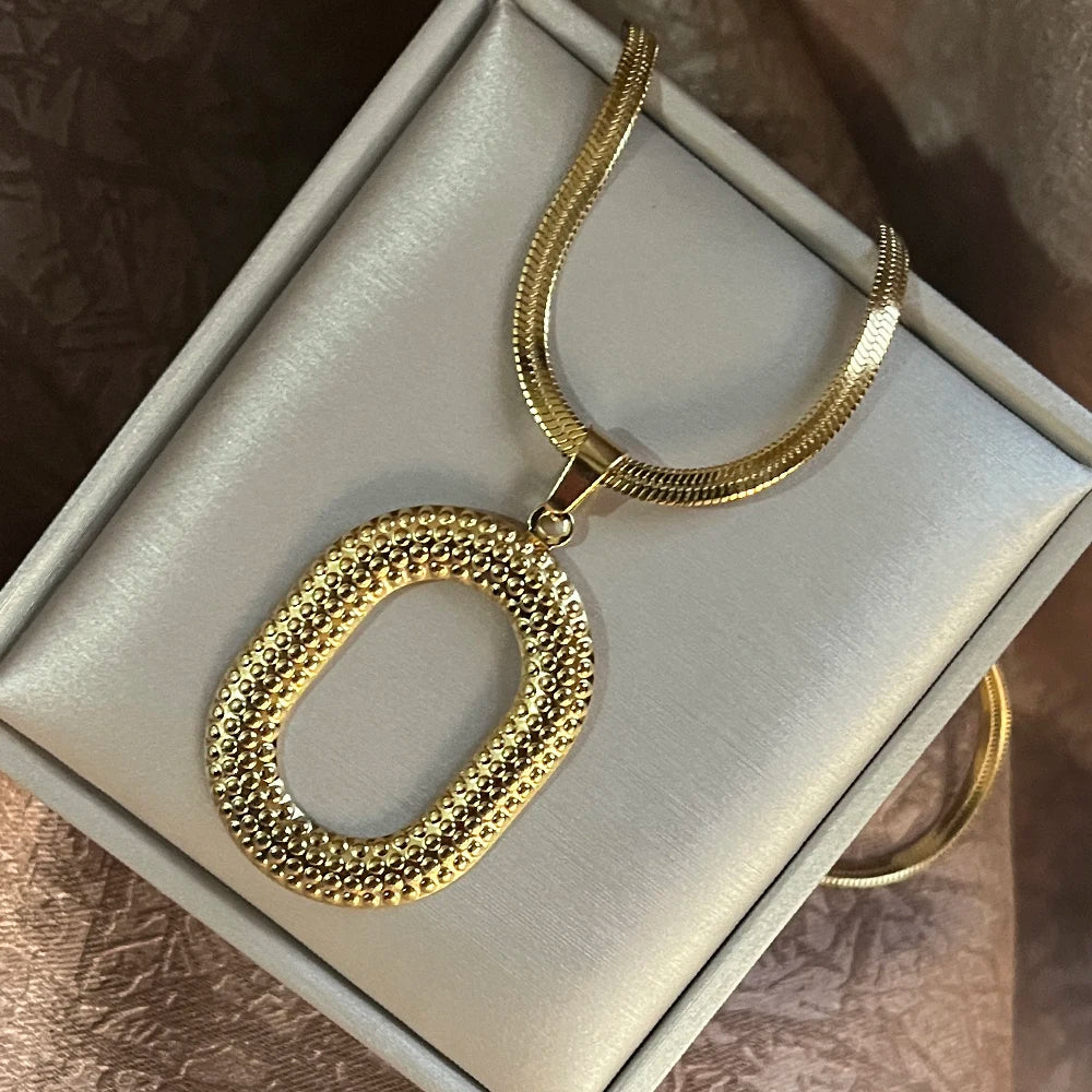 Stainless Steel Exaggerated Punk Big Round O Shaped Pendant Necklace Women Men Chunky Snake Blade Chain Grunge Steampunk Jewelry