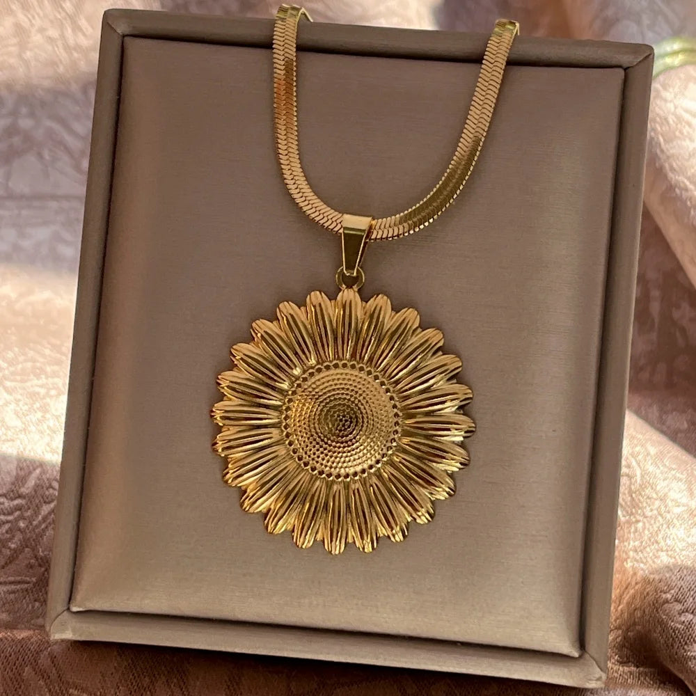 Stainless Steel Exaggerated Punk Big Round O Shaped Pendant Necklace Women Men Chunky Snake Blade Chain Grunge Steampunk Jewelry