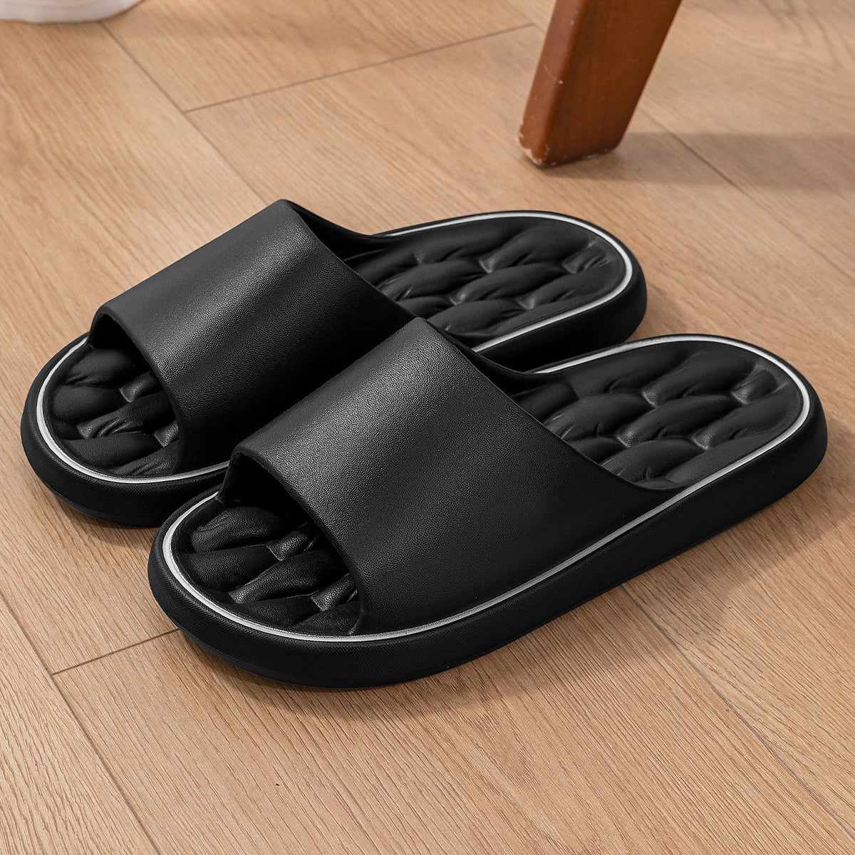 Men Trend New Summer Slippers Soft Non-slip Sole Cloud Sandals for Home Beach Indoor Outdoor