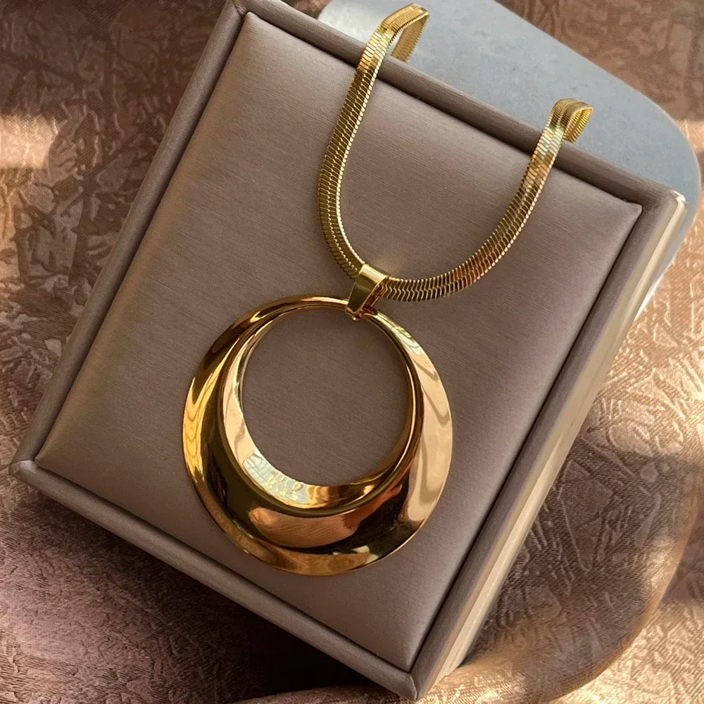 Stainless Steel Exaggerated Punk Big Round O Shaped Pendant Necklace Women Men Chunky Snake Blade Chain Grunge Steampunk Jewelry