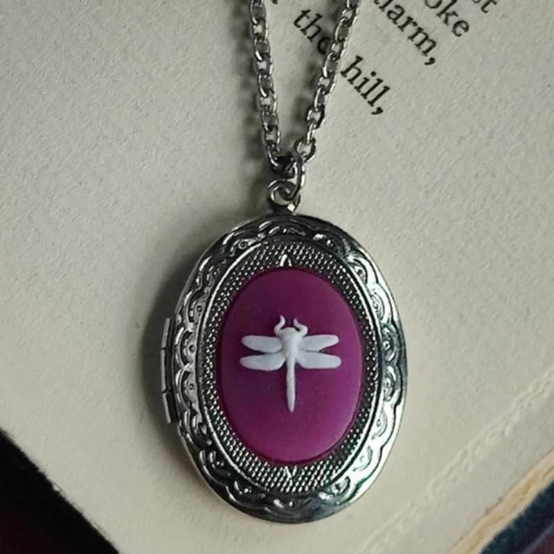 Gothic Vintage Black Red Purple Dragonfly Pendant Necklace Women's Retro Oval Collarbone Necklace Witch Jewelry Gift Accessories